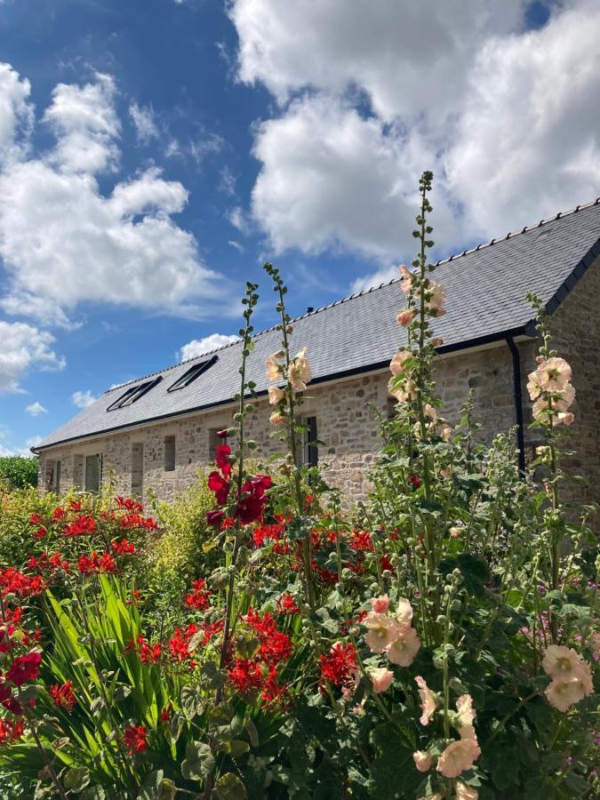 La Longere De Poulrinou Villa Bohars Eksteriør billede